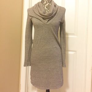 Fitted lightweight dress